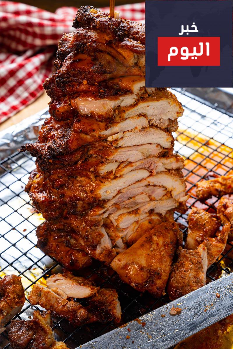 شاورما الدجاج المطبوخ في الفرن - Oven-cooked chicken shawarma