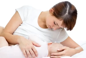 أطعمة ومشروبات تساعد على إدرار اللبن