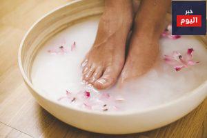 5 طرق من المنزل لعلاج التشققات