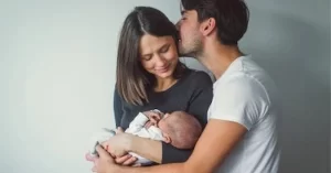 8 أشياء لا يعرفها الآباء عن الأمهات الجدد