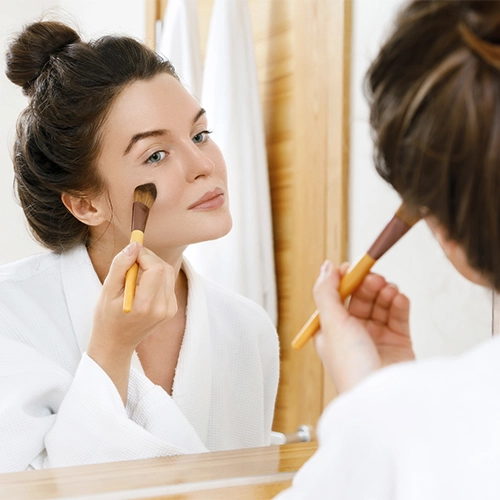 أفضل النصائح التجميلية كي تصغري 10 سنوات باستخدام الماكياج
