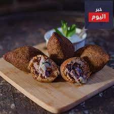 أقراص كبّة الدجاج المحشوّة بالشاورما