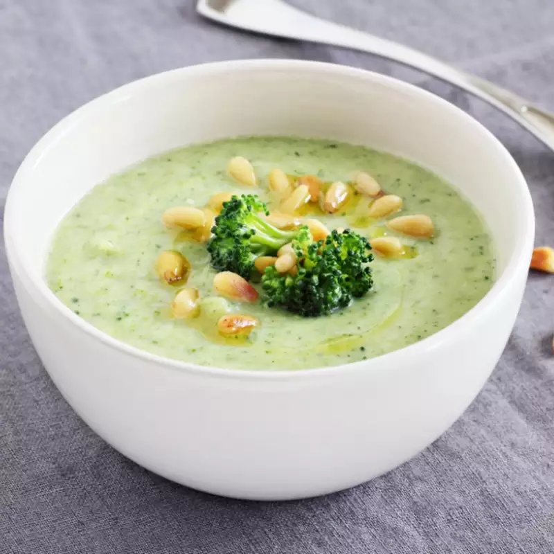 طريقة عمل شوربة البطاطس بالبروكلي
