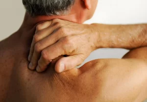 تدليك الرقبة لعلاج خفقان القلب