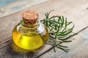 طريقة استخدام زيت اكليل الجبل